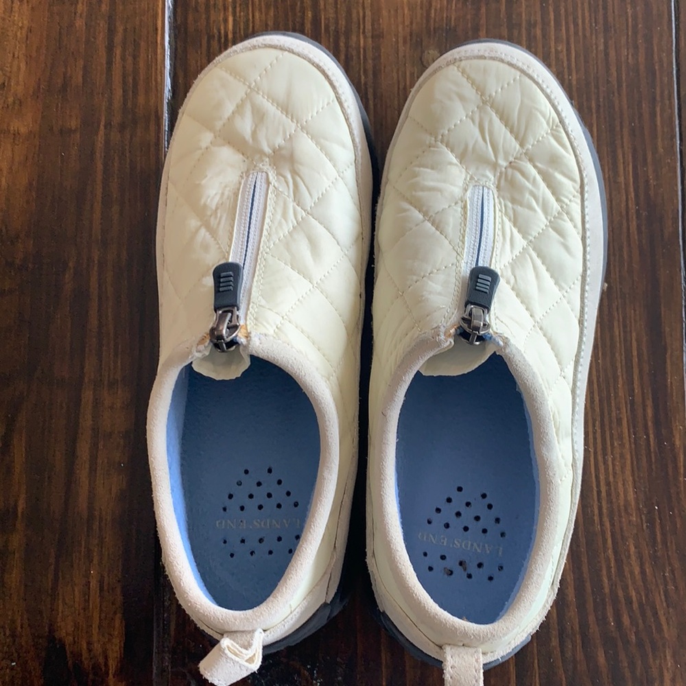 Women’s Lands End shoes